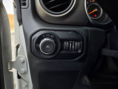Used 2019 Jeep Wrangler Unlimited Sport image 11