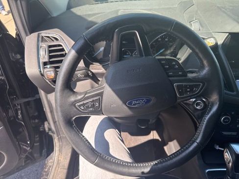 Used 2019 Ford Escape Titanium image 13