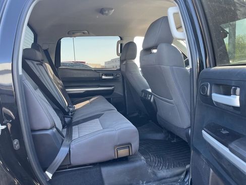 Used 2015 Toyota Tundra SR5 w/ SR5 Upgrade Package AWD/4WD image 2
