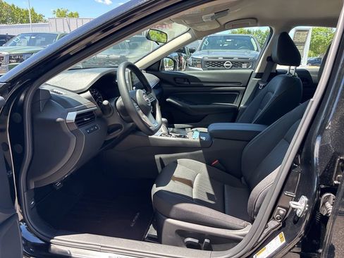 New 2026 Nissan Altima 2.5 SV FWD image 9