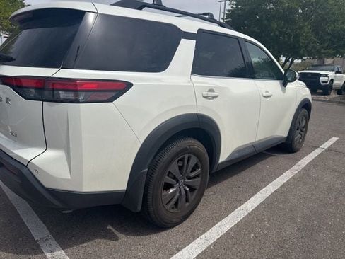 Certified 2022 Nissan Pathfinder SV w/ Cargo Package FWD image 22