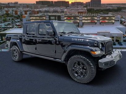 Used 2023 Jeep Gladiator Sport