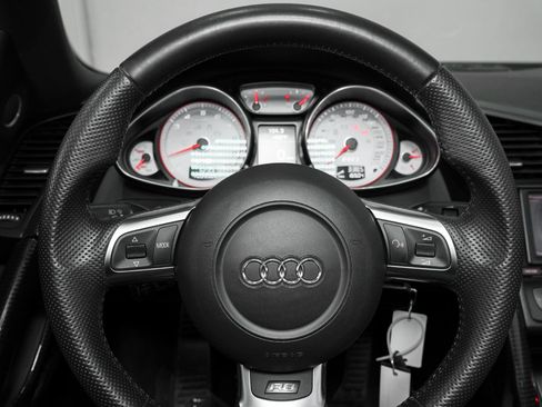 Used 2012 Audi R8 V10 image 52