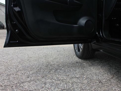 Used 2017 Nissan Rogue SL image 45