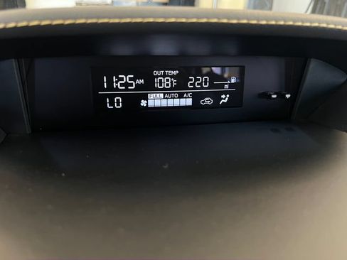 Used 2022 Subaru Crosstrek 2.5i Sport AWD/4WD image 29