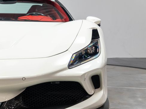 Used 2021 Ferrari F8 Tributo RWD image 70