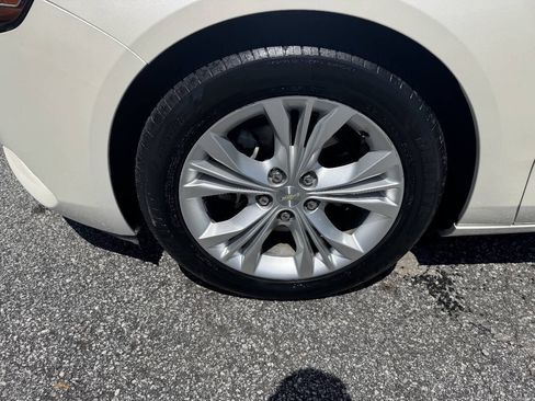 Used 2014 Chevrolet Impala LT w/ Premium Seating Package FWD image 7