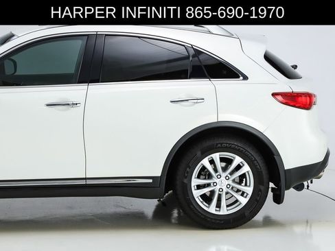 Used 2011 INFINITI FX35 2WD w/ Premium Pkg image 4