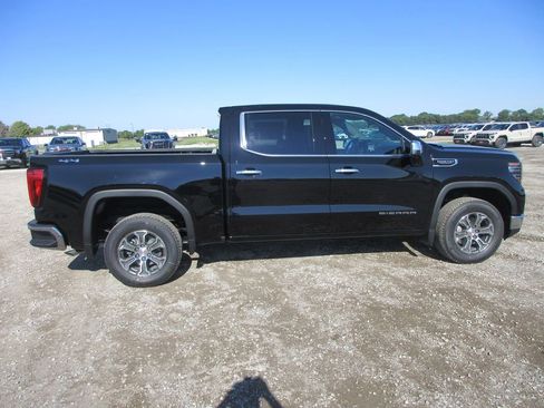 New 2026 GMC Sierra 1500 SLT w/ SLT Convenience Package AWD/4WD image 3