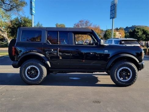 New 2025 Ford Bronco Big Bend w/ Black Diamond Package image 6