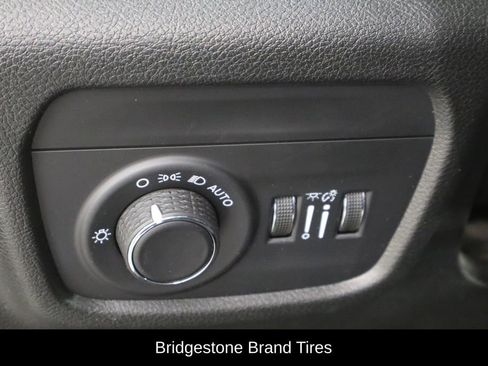Used 2021 Jeep Grand Cherokee L Laredo AWD/4WD image 24