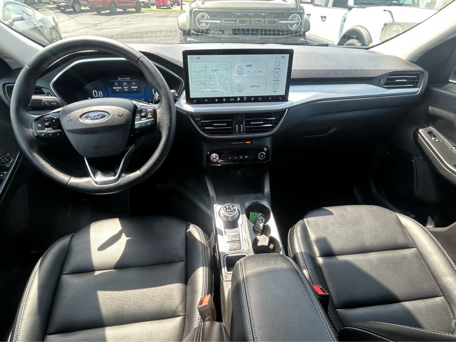 Used 2025 Ford Escape Platinum AWD/4WD image 12