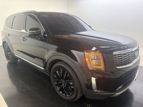Used 2020 Kia Telluride SX w/ SX Prestige Package image 2