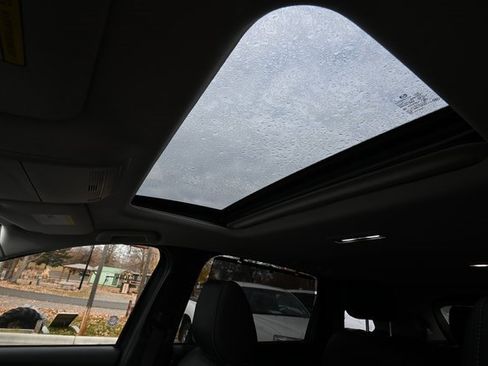 Used 2024 MAZDA CX-90 3.3 Turbo w/ Preferred Plus image 23