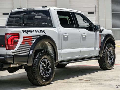 Used 2026 Ford F150 Raptor w/ Equipment Group 803A Raptor R AWD/4WD image 19