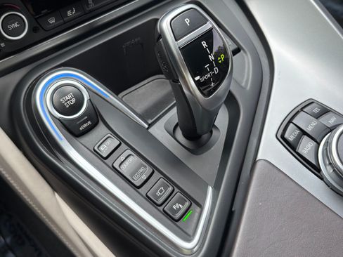Used 2015 BMW i8 AWD/4WD image 29