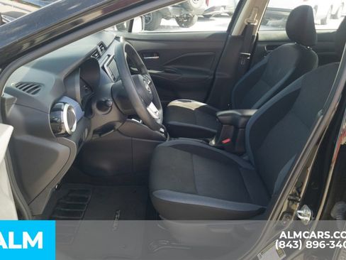Used 2024 Nissan Versa SV FWD image 6