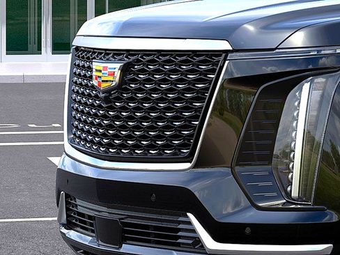New 2026 Cadillac Escalade ESV Luxury w/ Touring Package AWD/4WD image 13