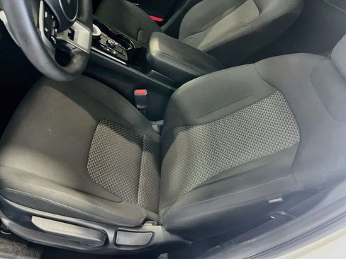 Used 2023 Kia Sportage LX AWD/4WD image 18
