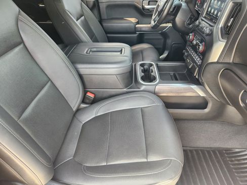 Used 2021 Chevrolet Silverado 1500 LTZ w/ Z71 Off-Road Package AWD/4WD image 11