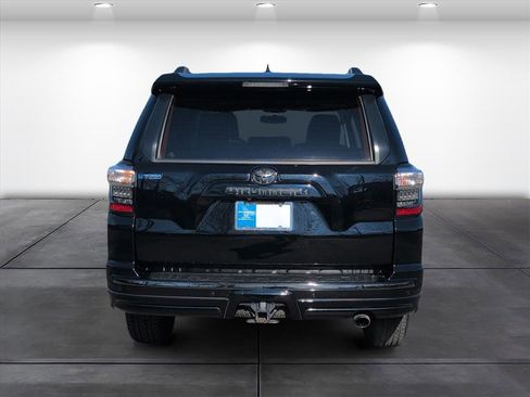 Used 2019 Toyota 4Runner Limited image 5