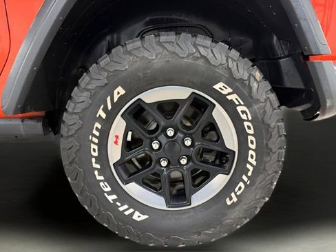 Used 2019 Jeep Wrangler Rubicon w/ Uconnect 4C Nav & Sound Group image 41