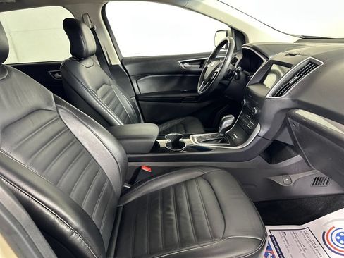 Used 2017 Ford Edge SEL w/ Equipment Group 201A AWD/4WD image 31