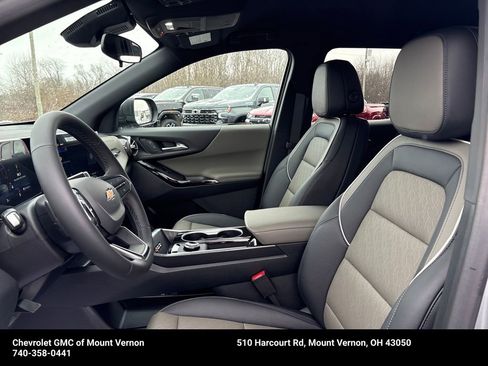 New 2026 Chevrolet Equinox LT w/ Convenience Package II image 8