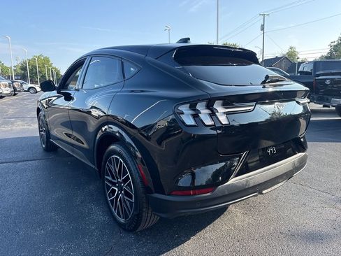 Used 2025 Ford Mustang Mach-E Premium AWD/4WD image 9