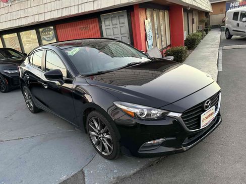 Used 2018 MAZDA MAZDA3 Touring FWD image 35