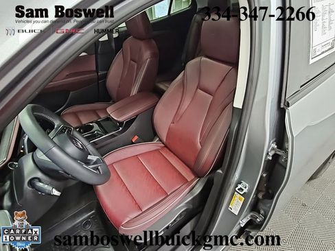Used 2025 Buick Envision Sport Touring image 28