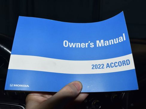 Used 2022 Honda Accord Sport image 11