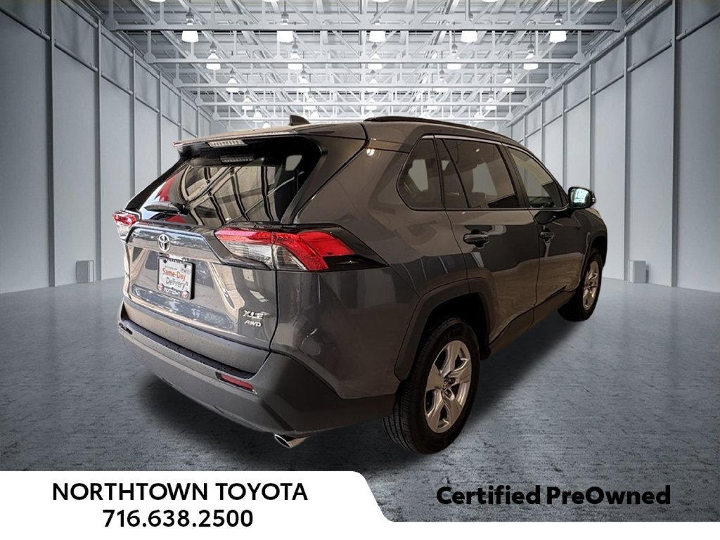 Used 2025 Toyota RAV4 XLE w/ Weather Package AWD/4WD image 28