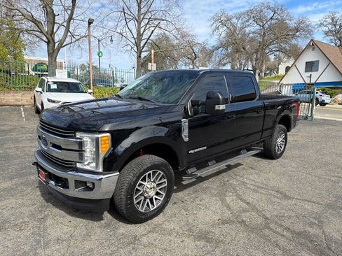 Used 2017 Ford F250 Lariat w/ Lariat Ultimate Package image 13
