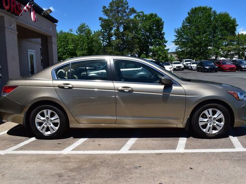Used 2009 Honda Accord LX-P image 6