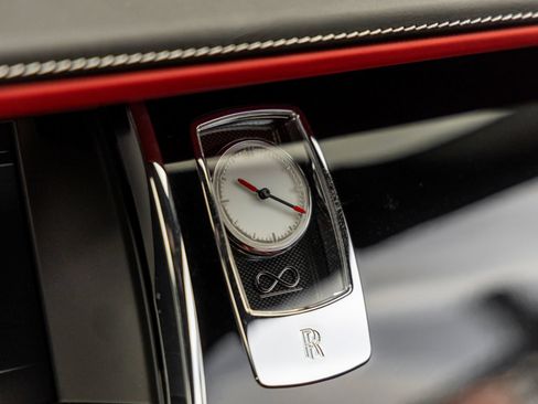Used 2018 Rolls-Royce Wraith RWD image 39