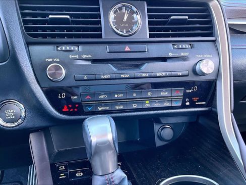 Used 2019 Lexus RX 350L w/ Premium Package image 31