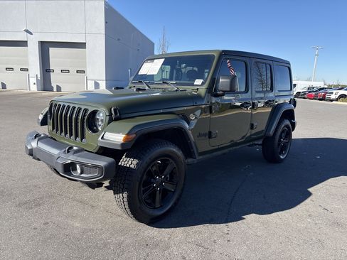 Certified 2022 Jeep Wrangler Unlimited Sahara image 5