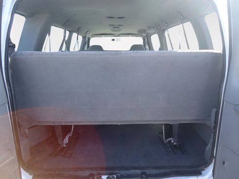 Used 2001 Ford E-350 and Econoline 350 XL image 27