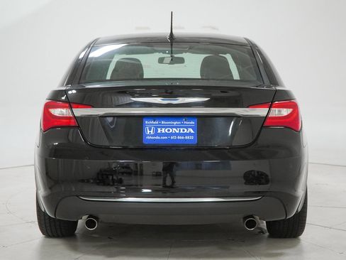 Used 2013 Chrysler 200 Limited image 7