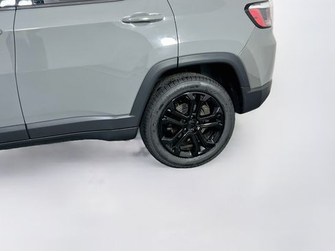 Used 2022 Jeep Compass Limited AWD/4WD image 28