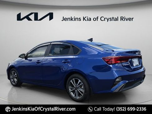 Used 2024 Kia Forte LXS w/ LXS Technology Package FWD image 11