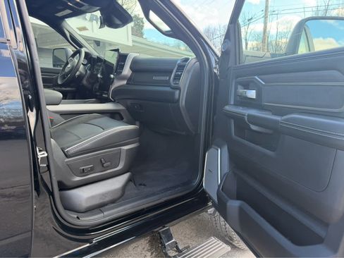 New 2026 RAM 2500 Laramie AWD/4WD image 14