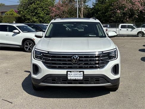 New 2026 Volkswagen Atlas SE image 2