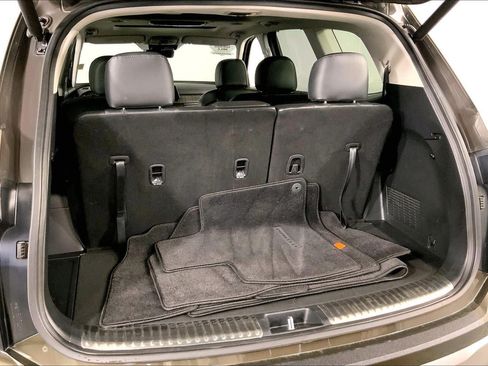 Certified 2025 Kia Telluride SX w/ SX Captain's Chair Package AWD/4WD image 4