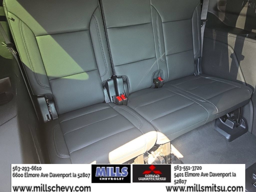 Used 2025 Chevrolet Tahoe Z71 w/ Z71 Off-Road Package AWD/4WD image 20