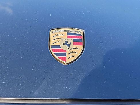 Used 2025 Porsche Cayenne S image 30