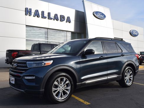 Used 2023 Ford Explorer XLT w/ Equipment Group 202A image 1