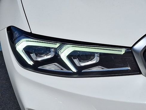 Used 2023 BMW 330i xDrive Sedan w/ Driving Assistance Package AWD/4WD image 9