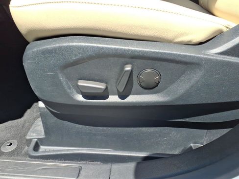 Used 2022 Ford Edge SEL w/ Convenience Package AWD/4WD image 17